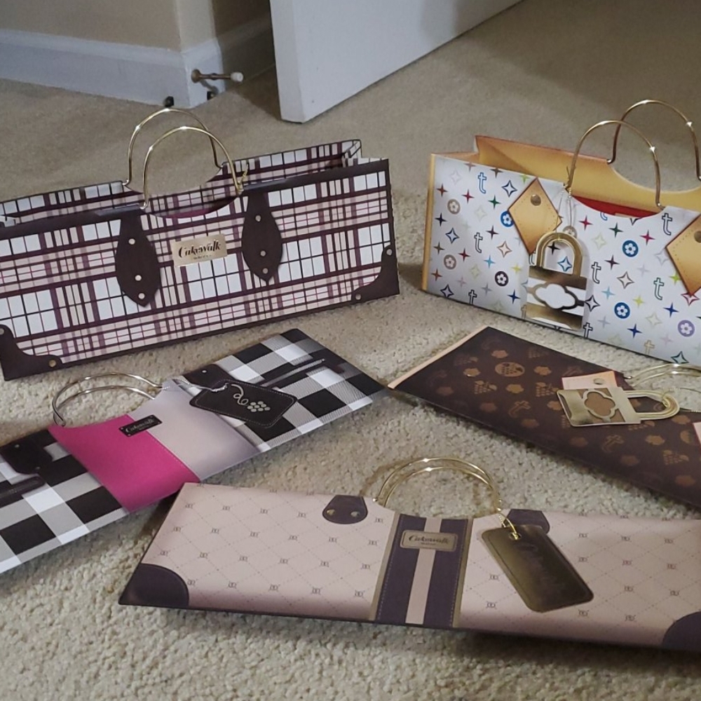 Wine gift bags